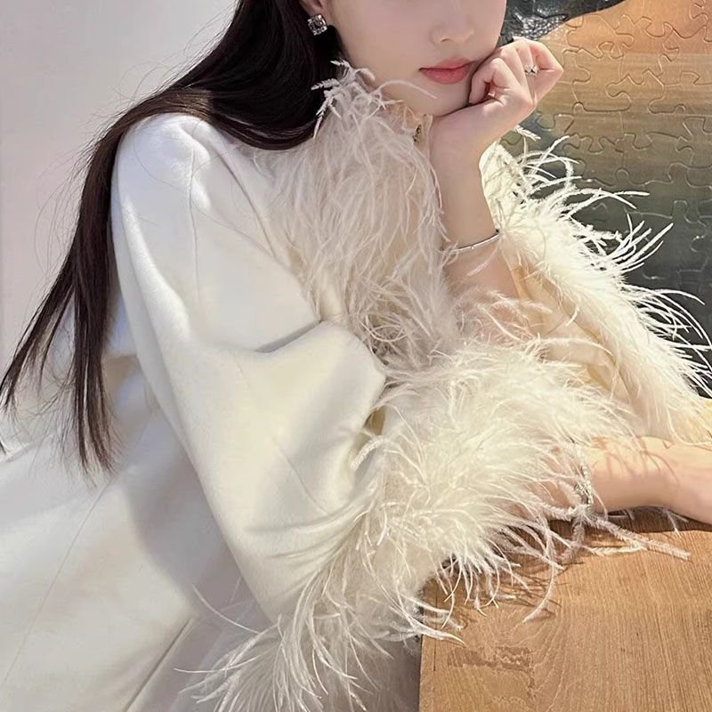 Fluffy Ostrich Feather Collar Woolen Coat - Image 5