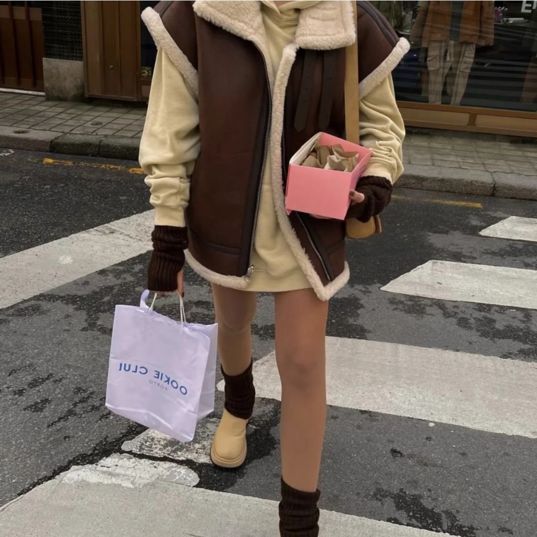 Oversized Pleather Faux Fur Shearling Vest Jacket Fur Collar - Image 3